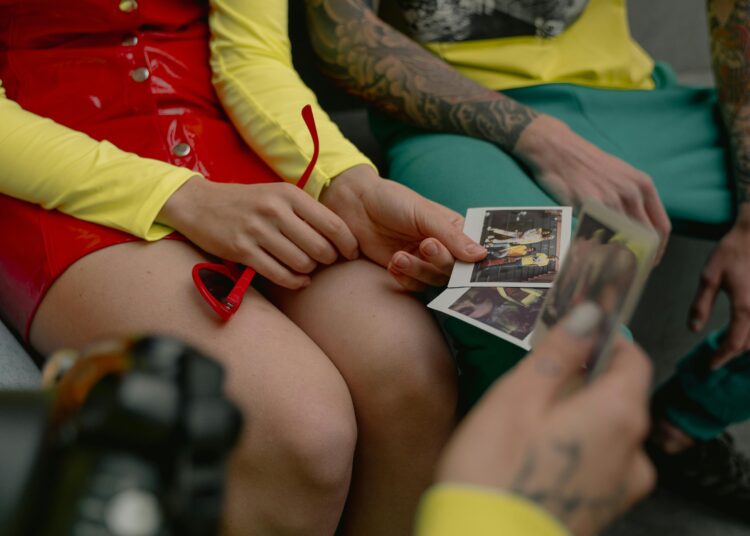 Old School vs. New School Fashion: Exploring the Pros and Cons